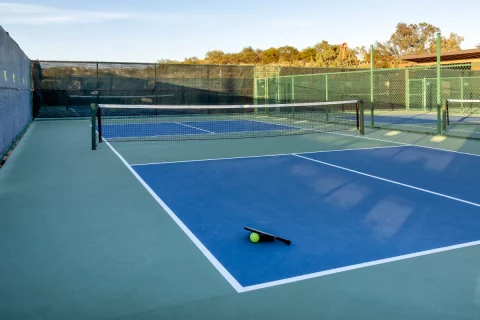 Quelle autorisation pour construire un terrain de tennis ou de padel, VosPlans